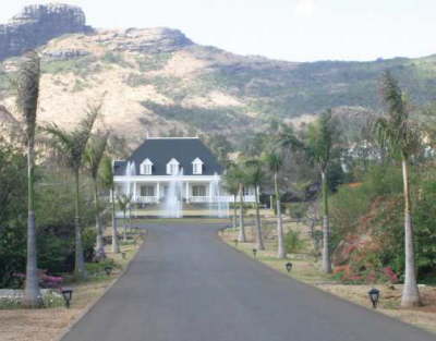 Plantation House 2